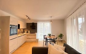 2-Room Apartment 150M To Metro